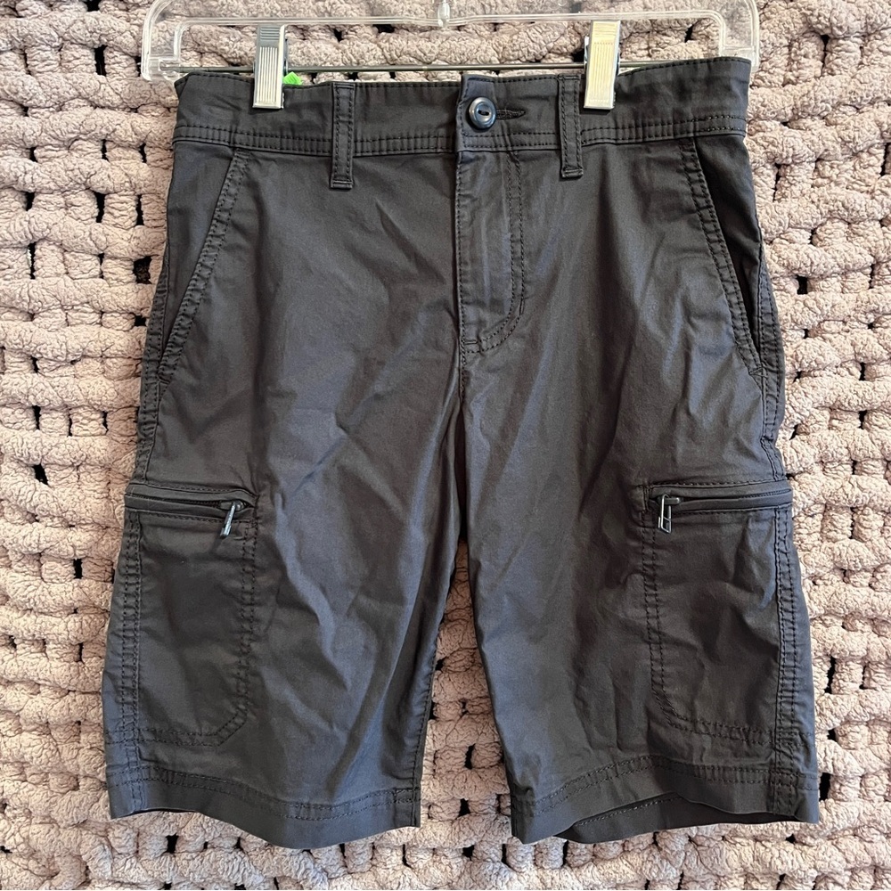 Urban Pipeline Grey Cargo Shorts Youth Size 10